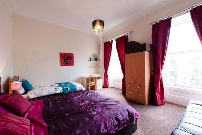 Edinburgh Central Oldtown Aparthotel Екстериор снимка